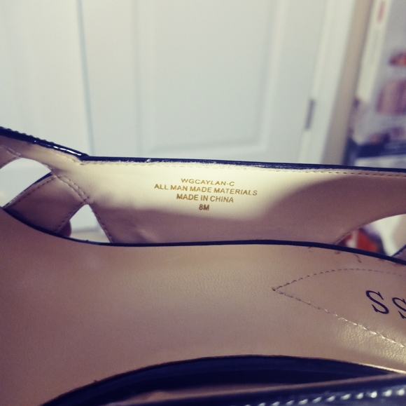 Guess Women's Black Heels - Picture 11 of 13